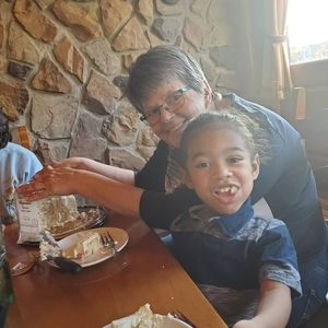 Meet your Posher, Cindy